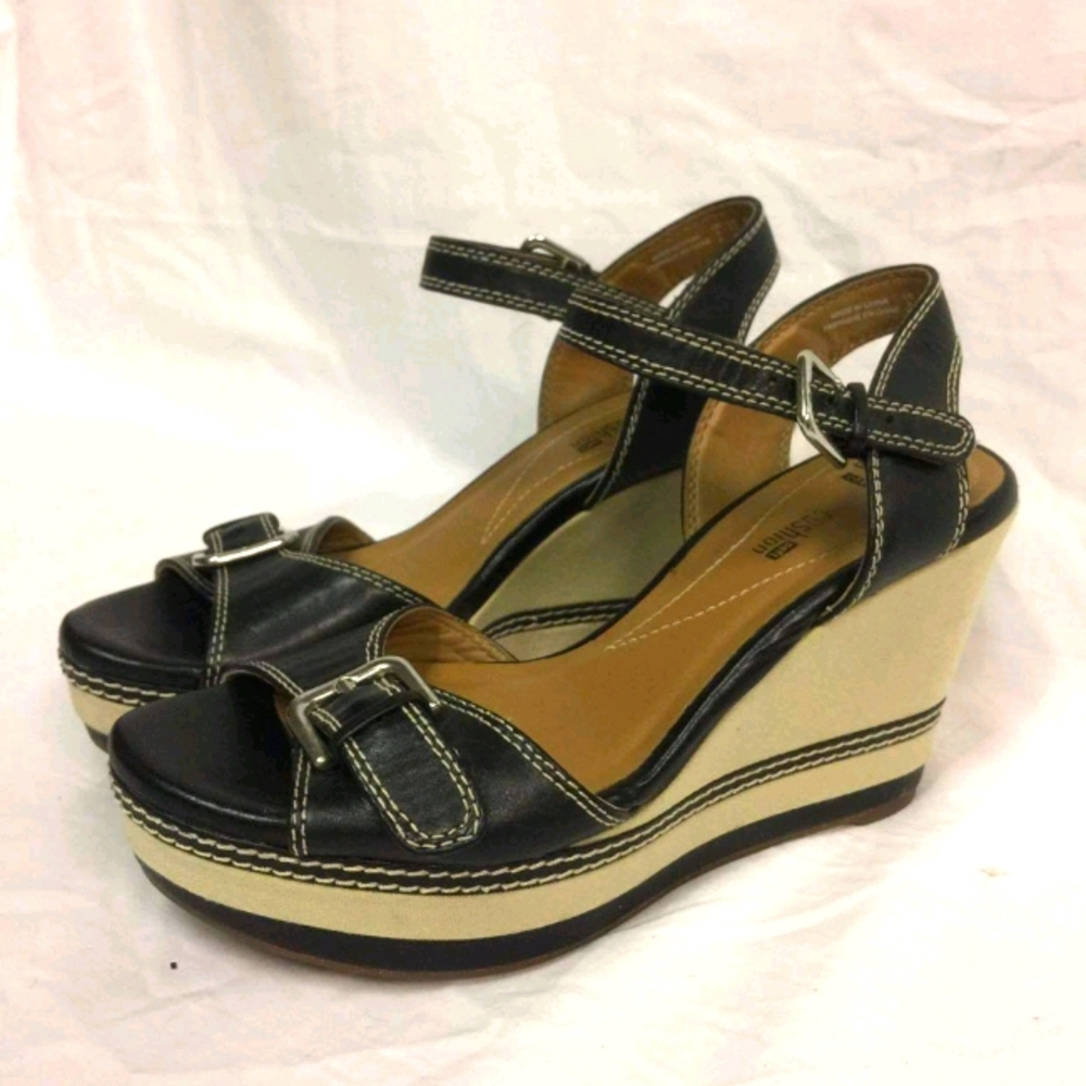 Clarks Zia Castle Wedges